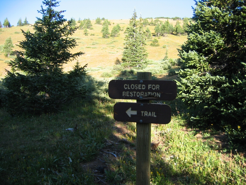 Follow the signs to stay on the trail.