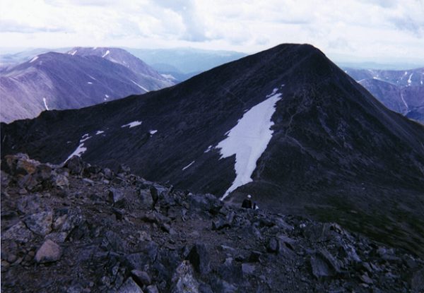 Grays Peak (right) and Square Top Mountain (left - background).